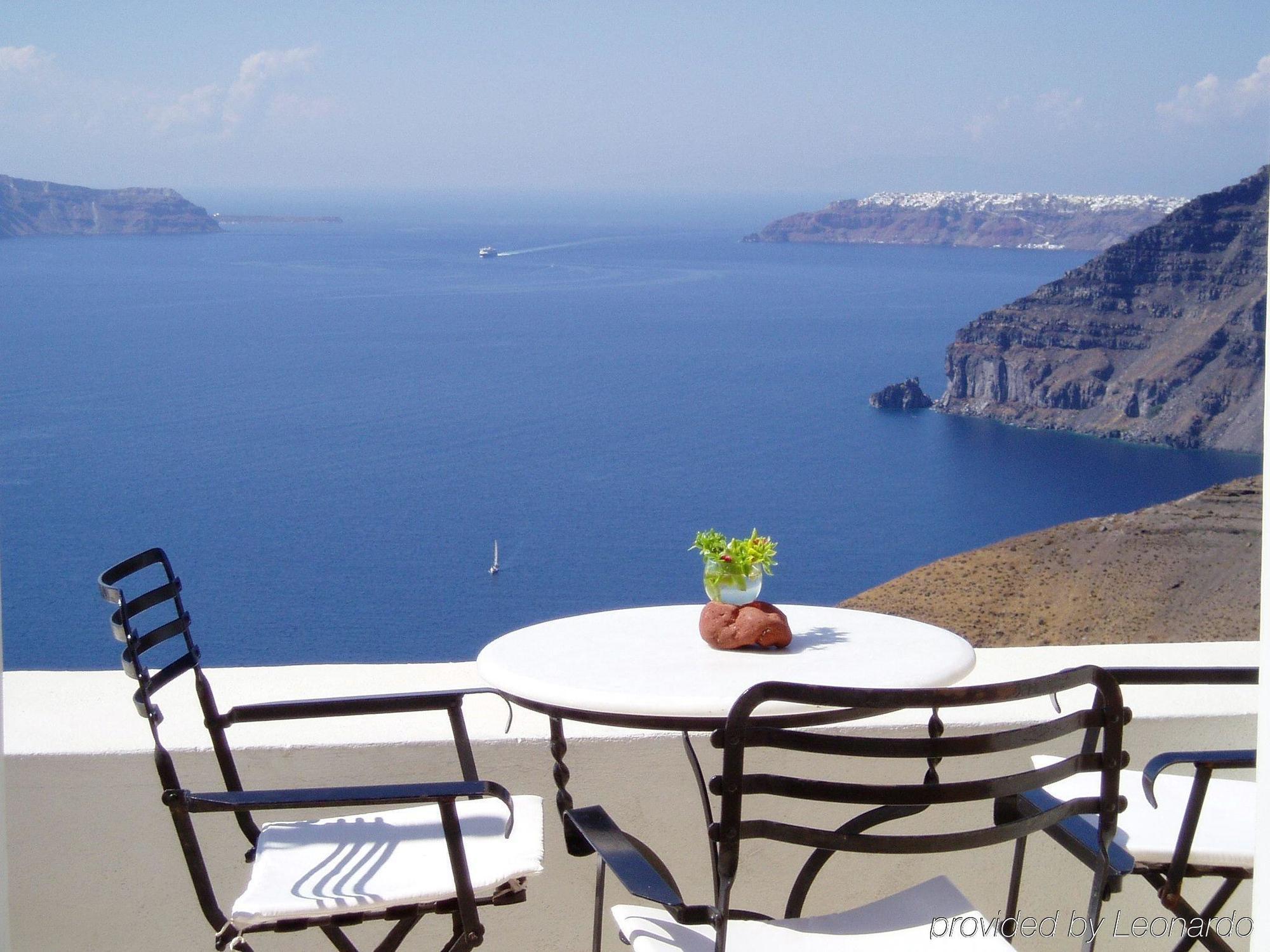 Cori Rigas Suites Fira  Restaurace fotografie